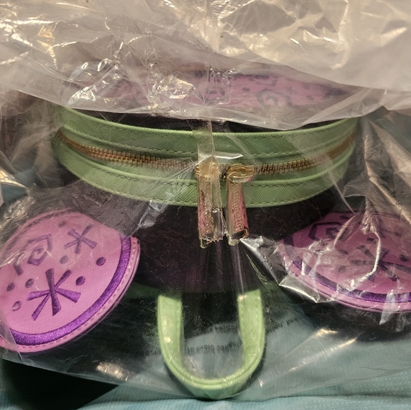 Loungefly: Main Attraction Mad Tea Party, Purple Green - Picture 6 of 9